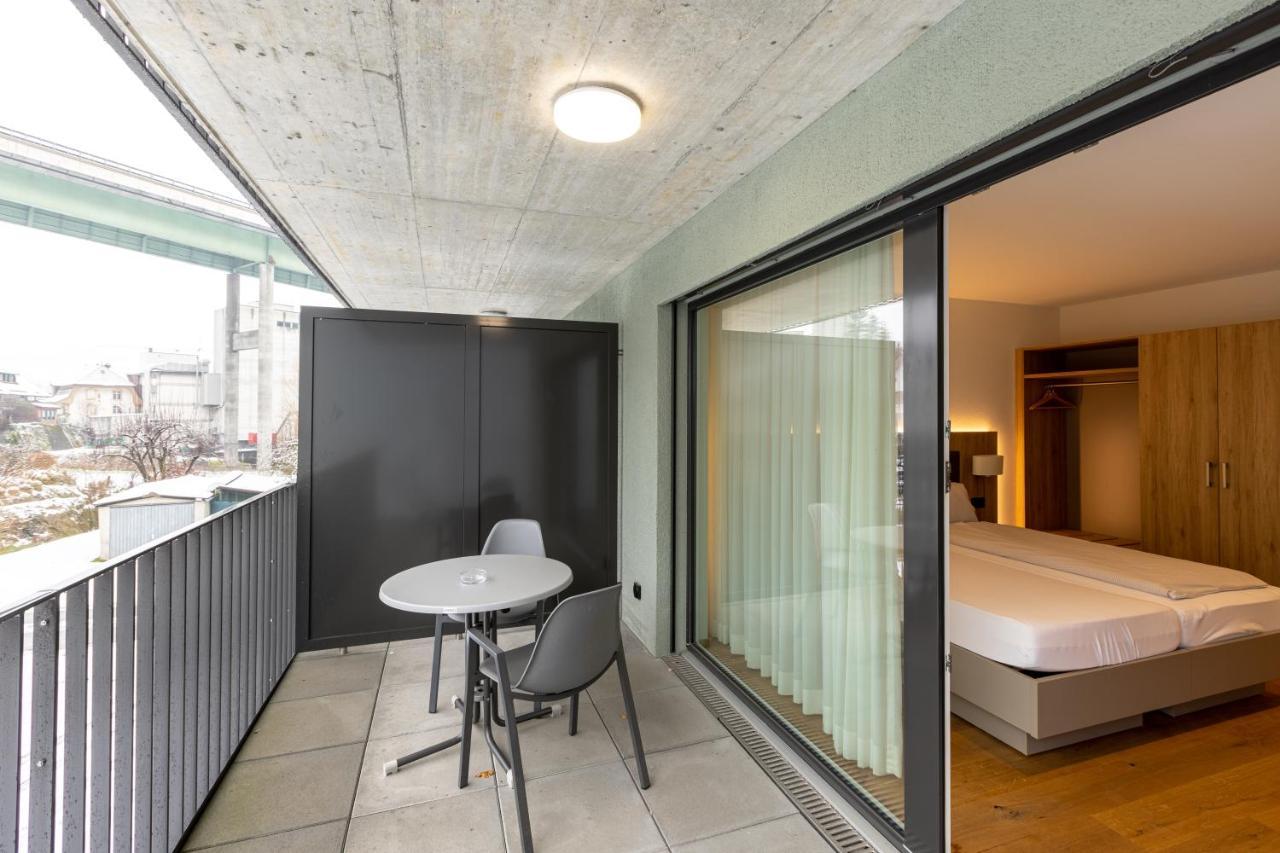 Hotel Flamatt エクステリア 写真